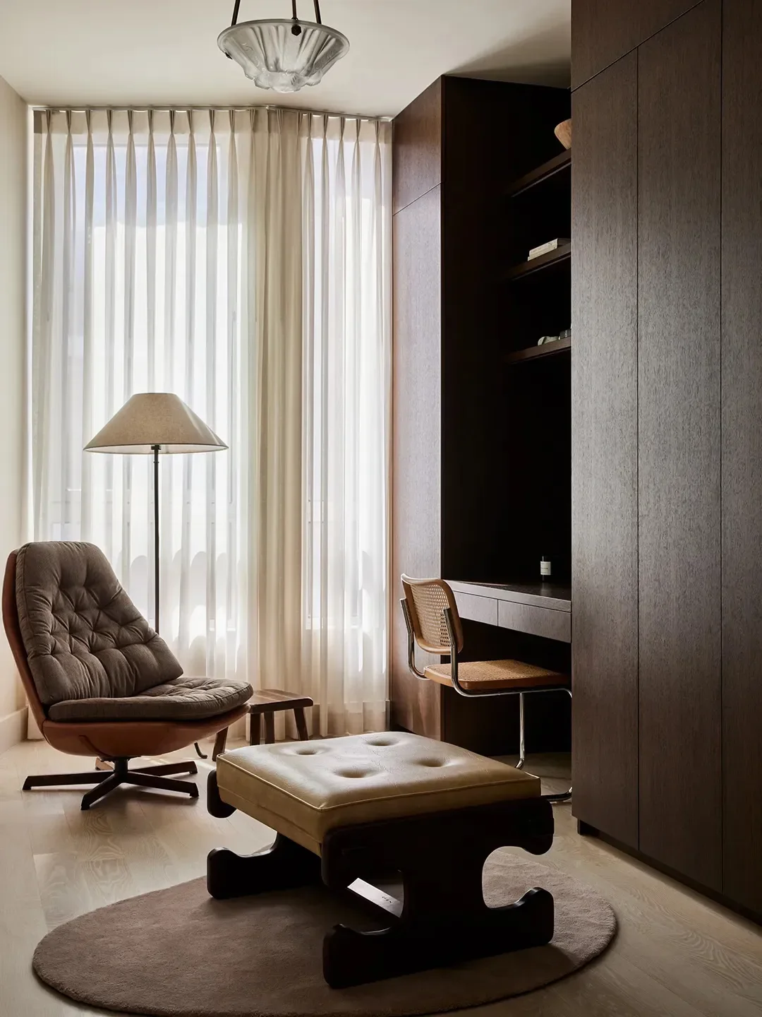5 Inspiring Cloffice (Closet + Office!) Transformations - 3