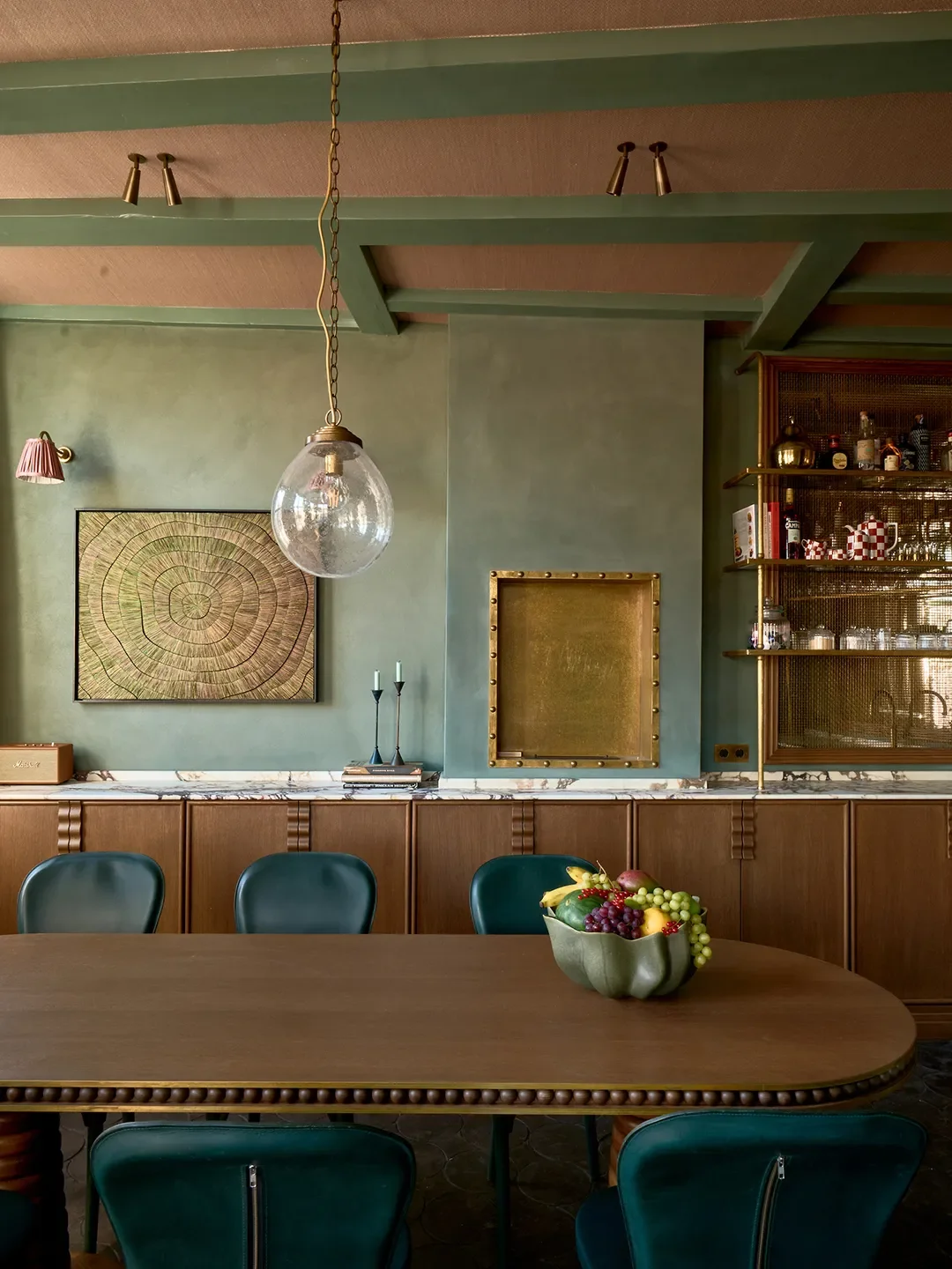 A 200-Year-Old Staircase Anchors This Charming Dutch Canal House - 4
