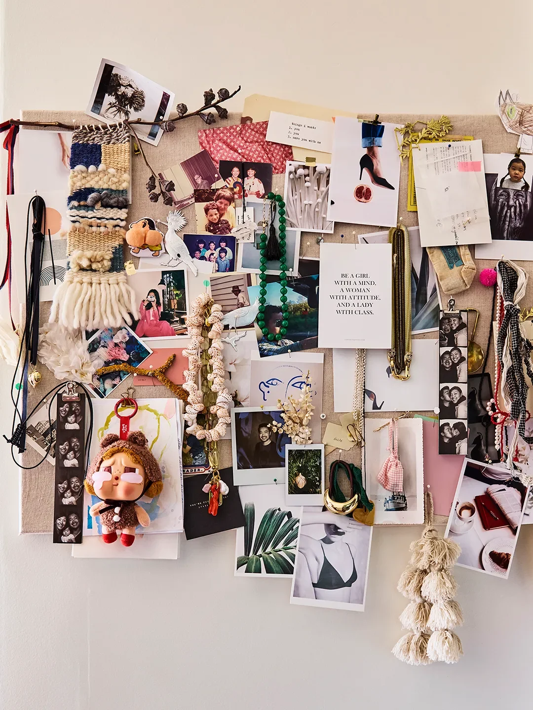A Modular IKEA Wardrobe Keeps This Fashion Influencer’s “Cloffice” in Order - 3