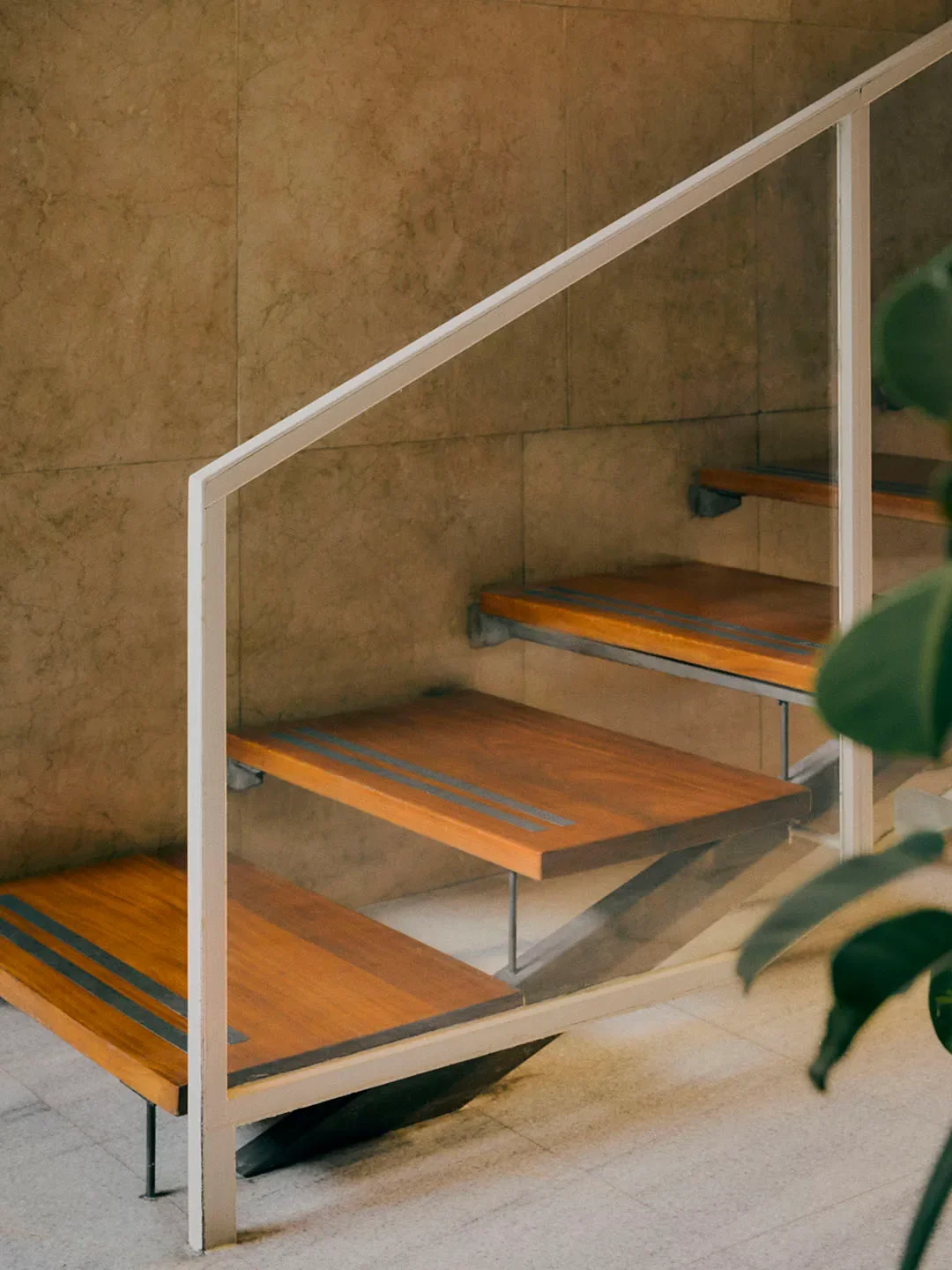 Inside a Milan Apartment Where Midcentury Heritage Meets a Designer’s Daily Studio Life - 5