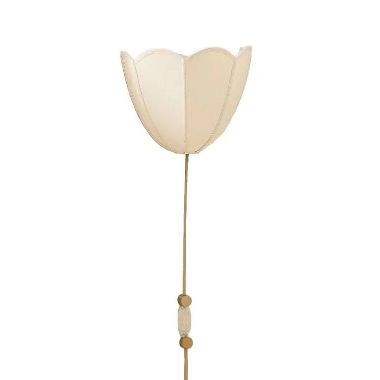 Don’t Hide Your Plug-in Sconce Cords—Squiggle Them Into a Design Moment - 4