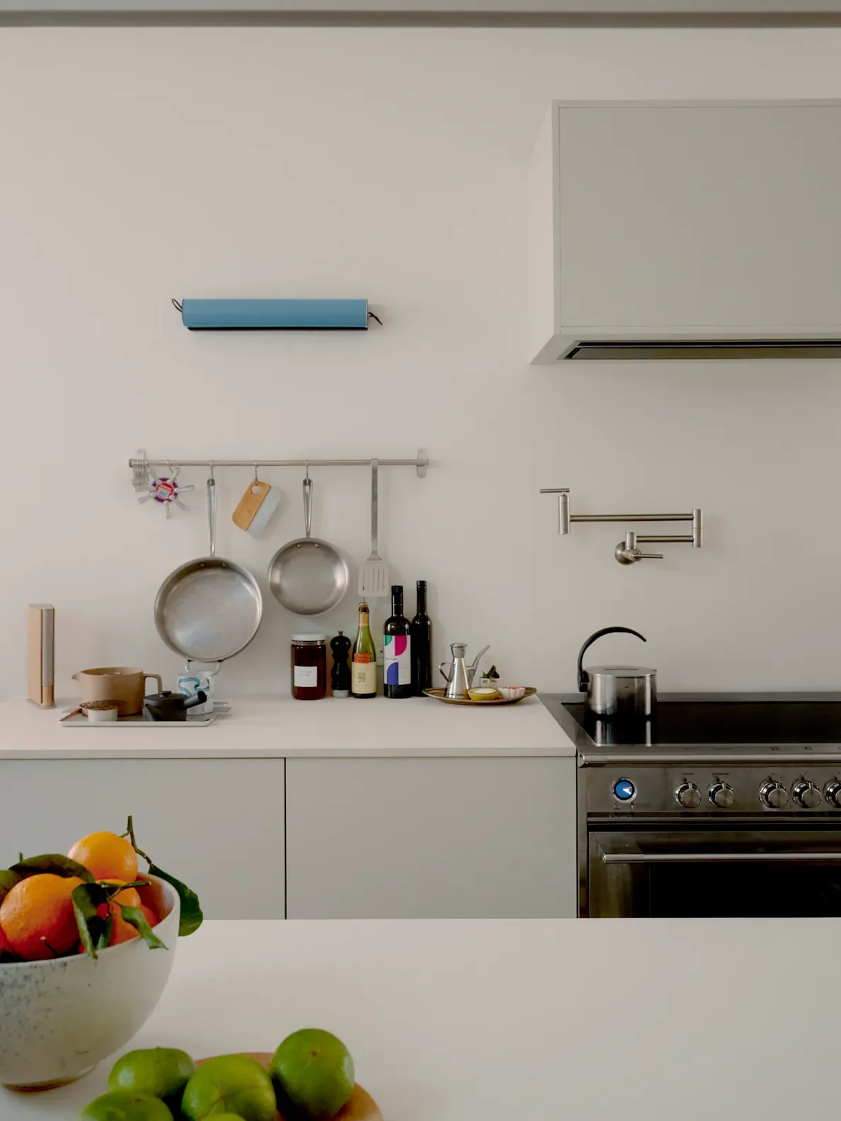 Every Detail Tells a Story in This Culinary Consultant’s Chelsea Aerie—Down to the Molding - 5