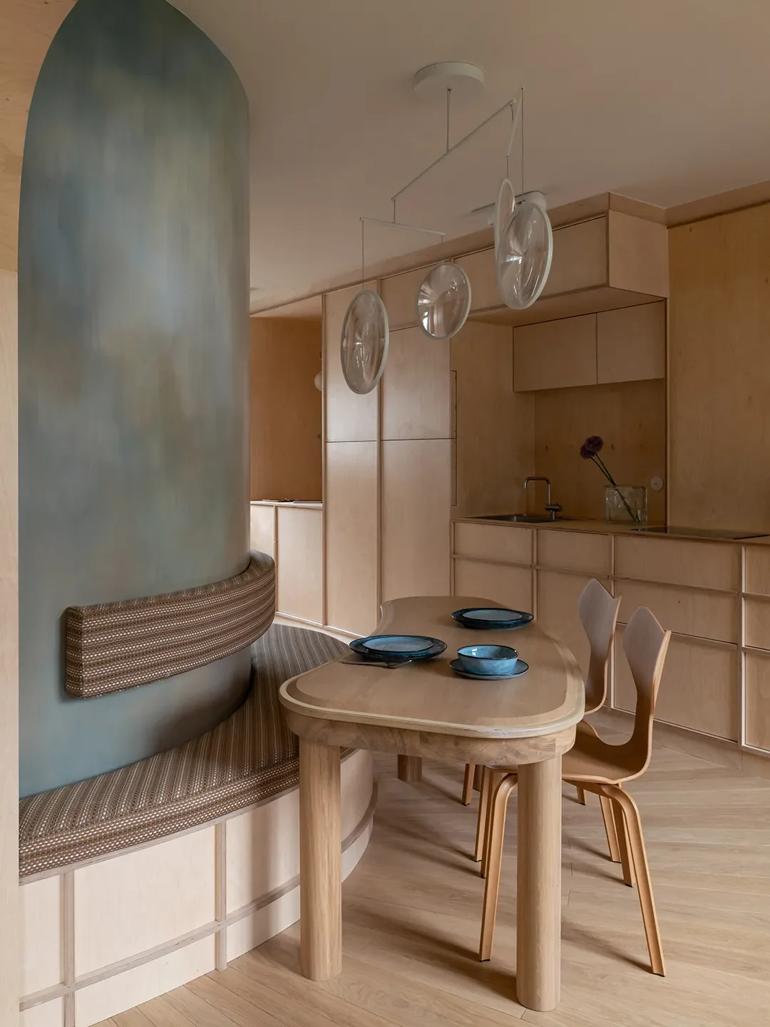 How a Paris Designer Turned an Awkward Curved Wall Into a Clever Kitchen Layout - 5