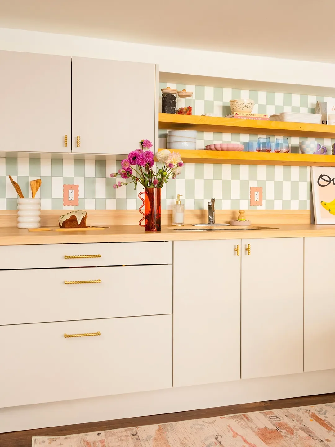 This Click-Together Tile Backsplash Outshines Peel-and-Stick for Renters - 2