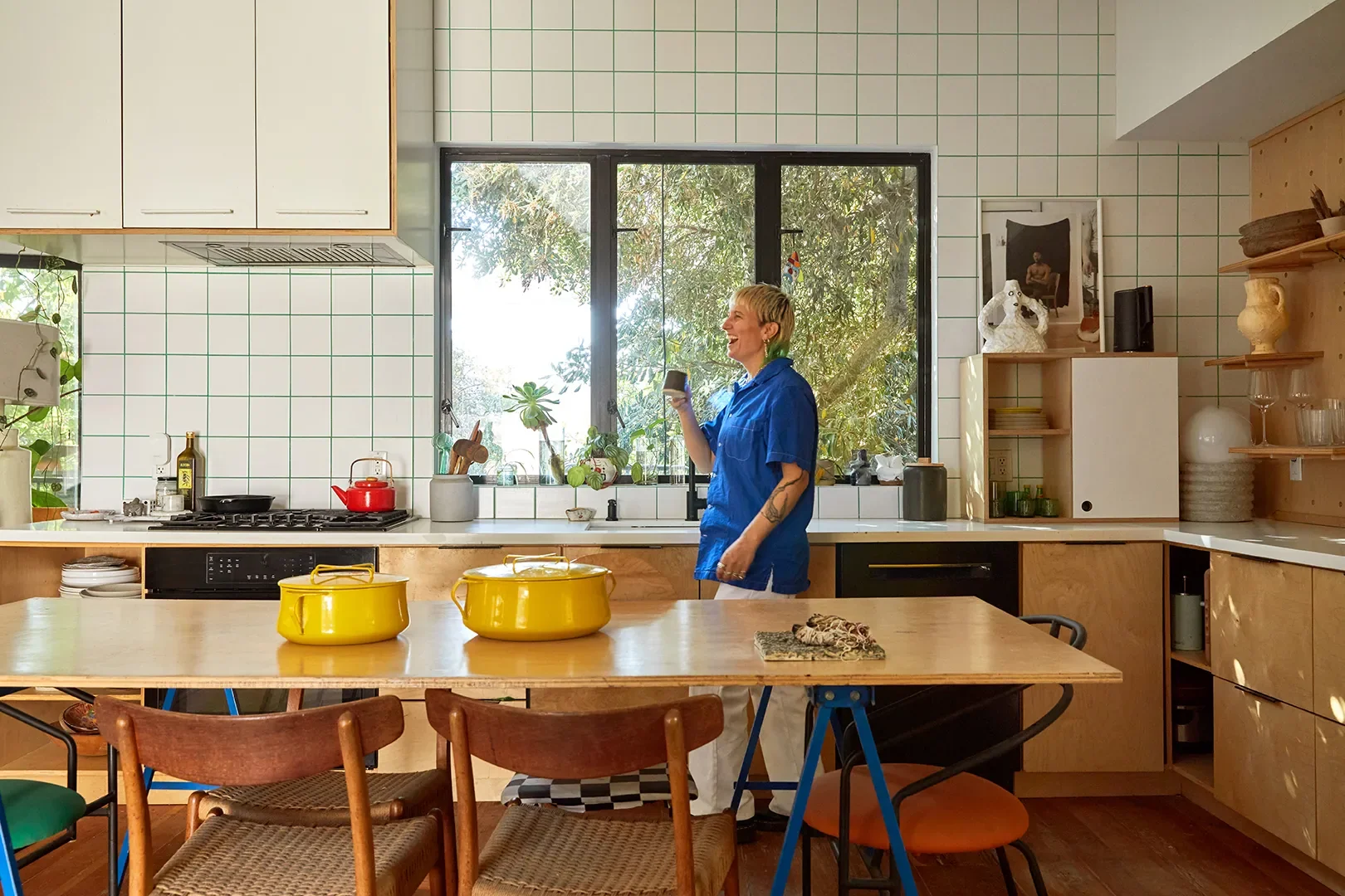 Inside a Prismatic L.A. Home That’s One Endless Art Project - 2
