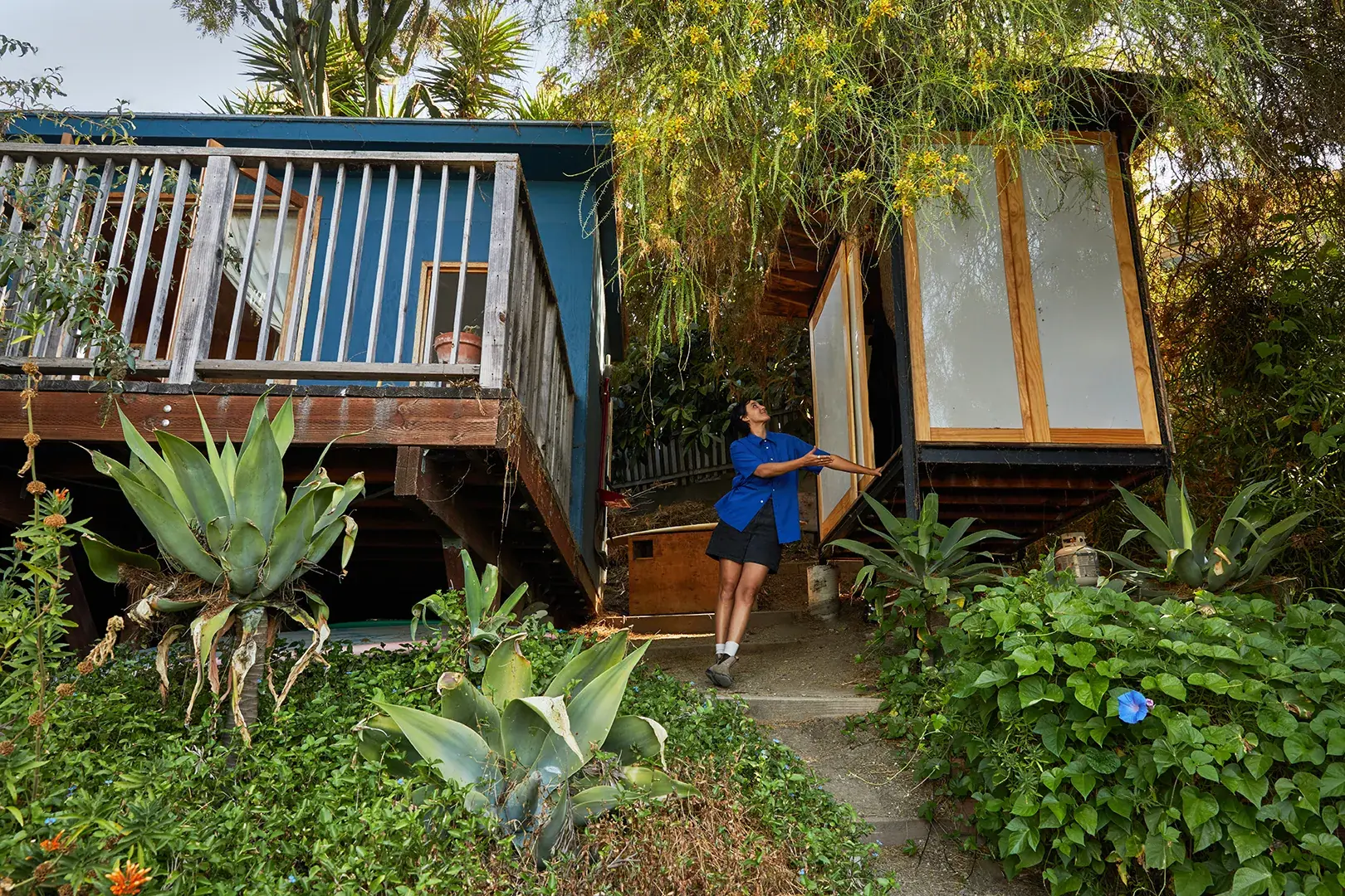 Inside a Prismatic L.A. Home That’s One Endless Art Project - 4