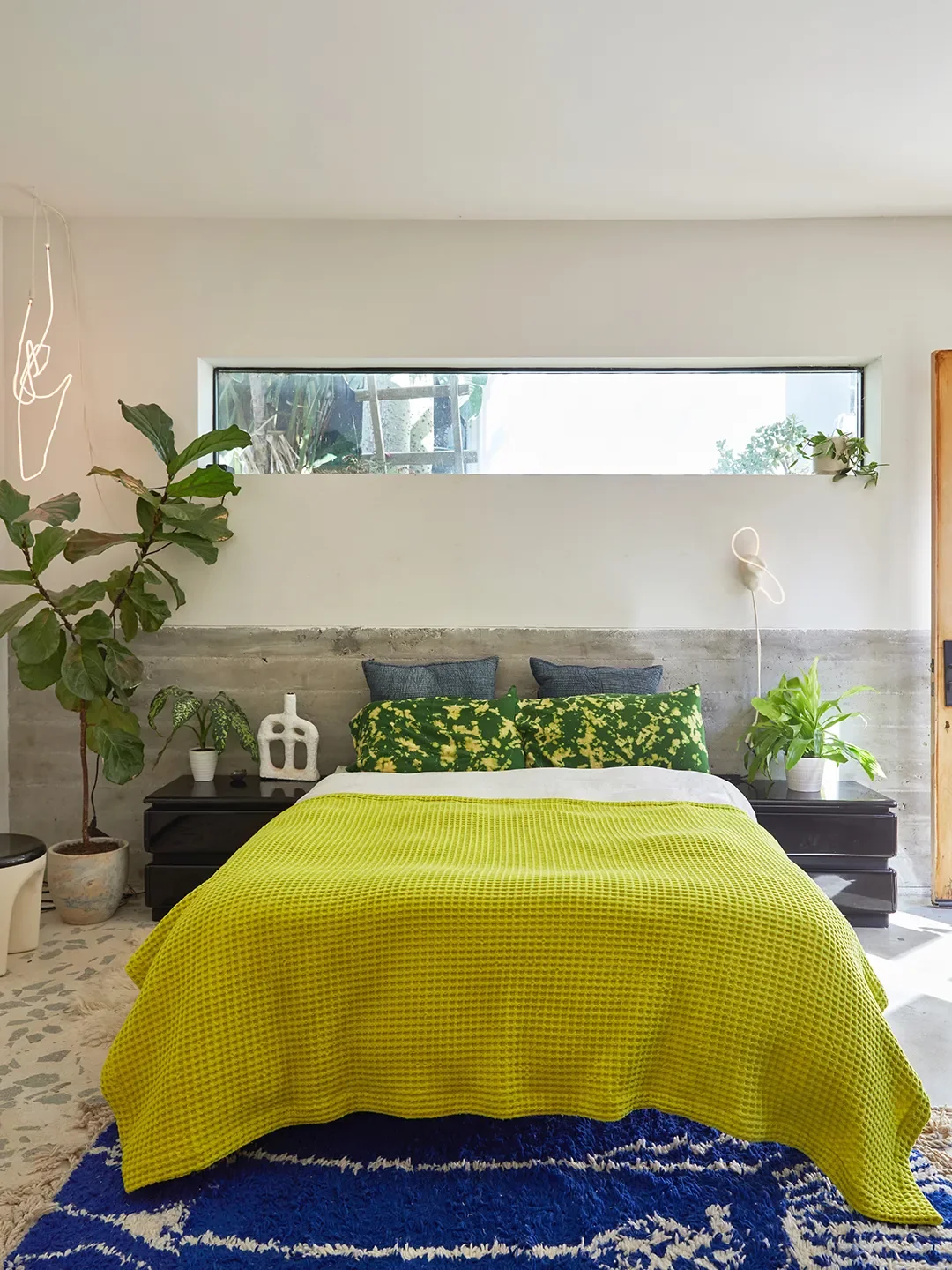 Inside a Prismatic L.A. Home That’s One Endless Art Project - 8