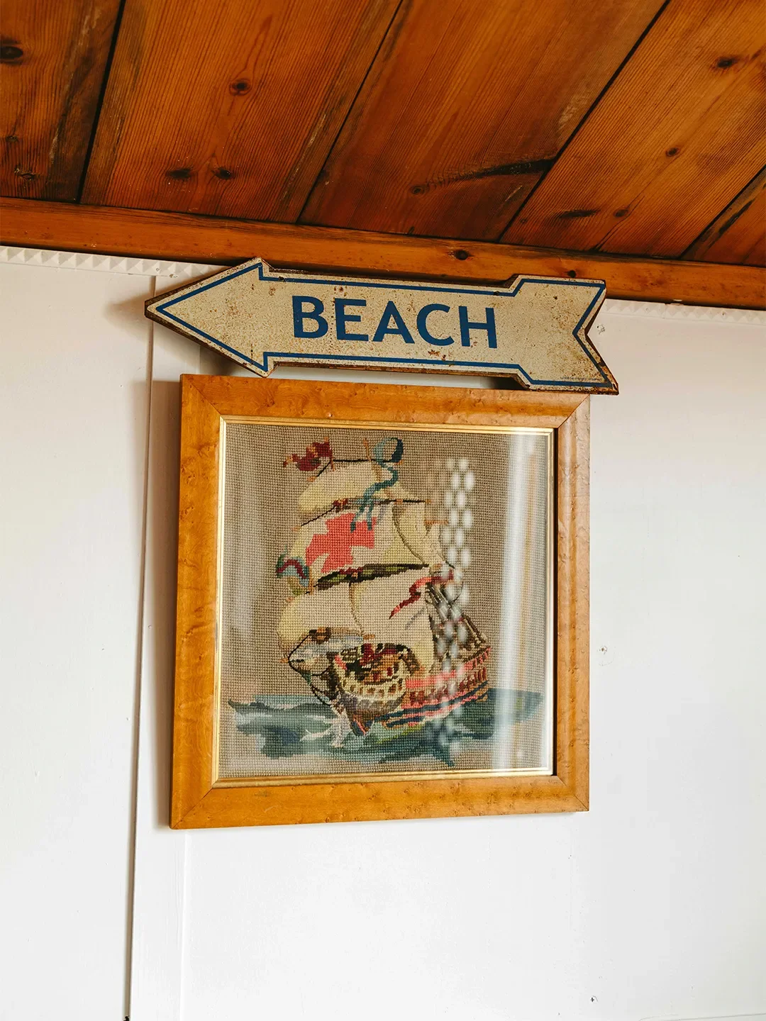 A Tiny British Beach Hut in Stripes on Stripes—Subtly Nautical, Never Obvious - 7
