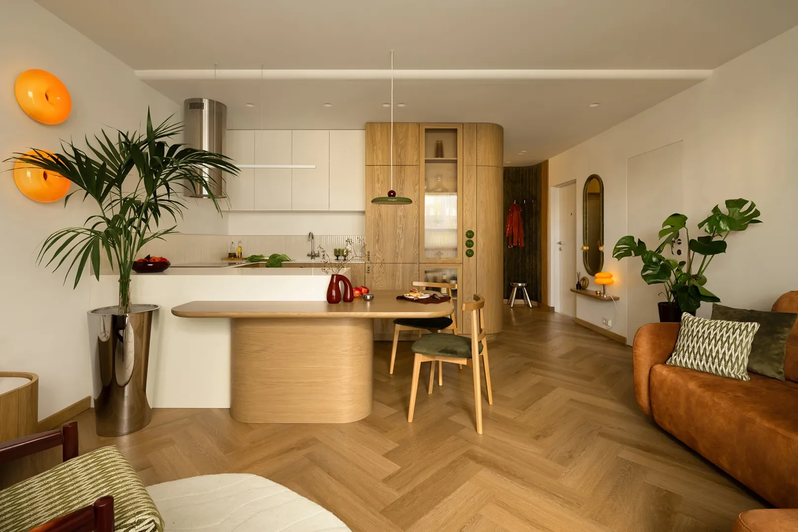 This Wood-Clad Warsaw Apartment Delivers Six Zones in Just 678 Square Feet - 2